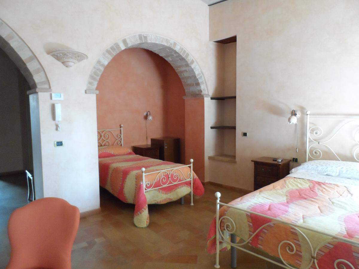 Dimora A Petritoli Hotel Bagian luar foto